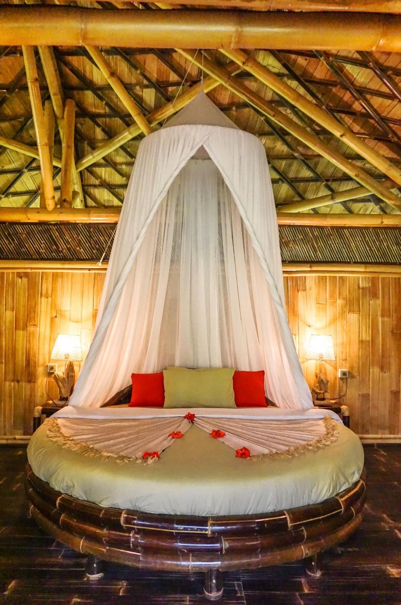 Вілла Eco Bamboo Island Bali - Bamboo House #3 Selat Екстер'єр фото